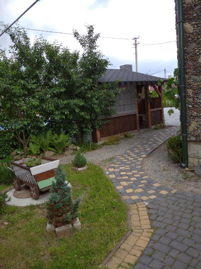Садиба Янчар Номер Студiо З Басейном Mykulychyn Exterior photo